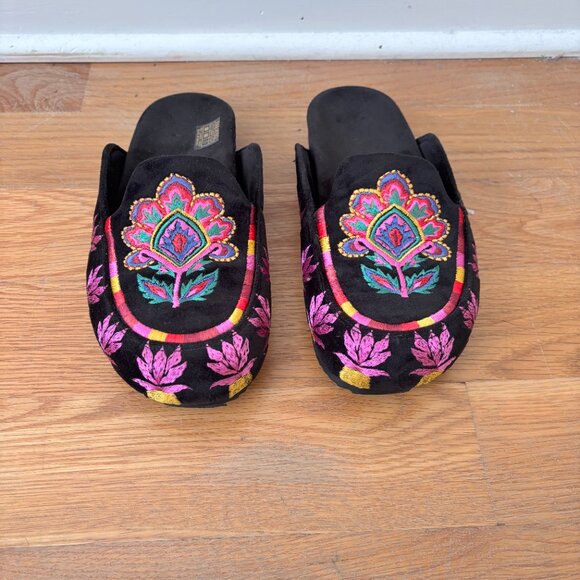 FARM Rio Black Velvet Tapestry Clog Mules - Picture 5 of 9